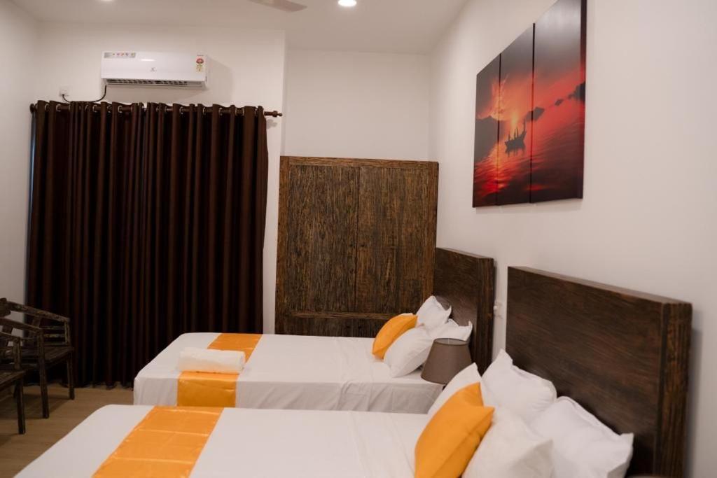 Lucky Transit Hotel - Katunayake Airport Екстер'єр фото