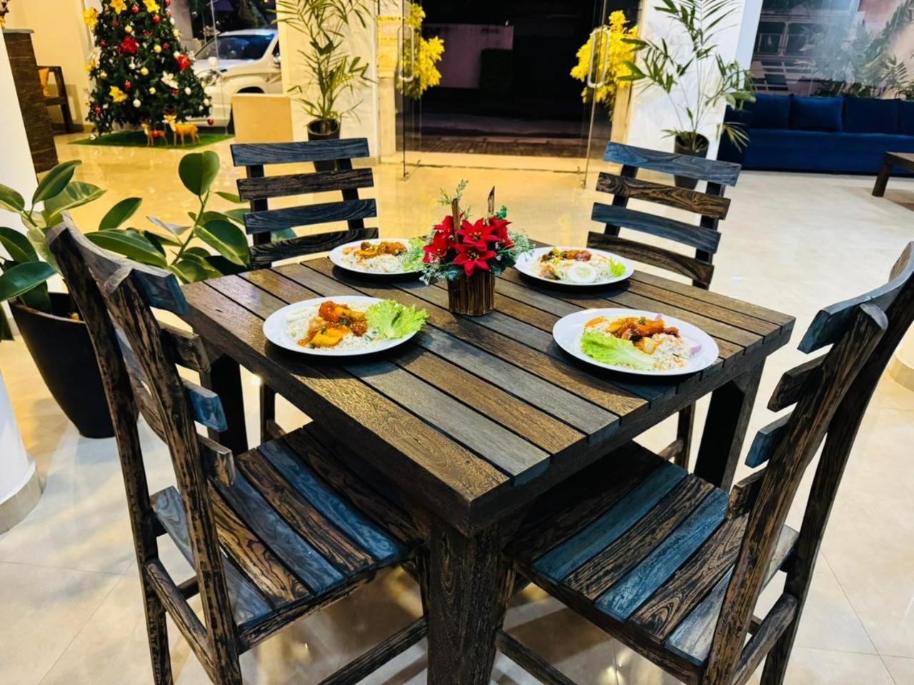 Lucky Transit Hotel - Katunayake Airport Екстер'єр фото